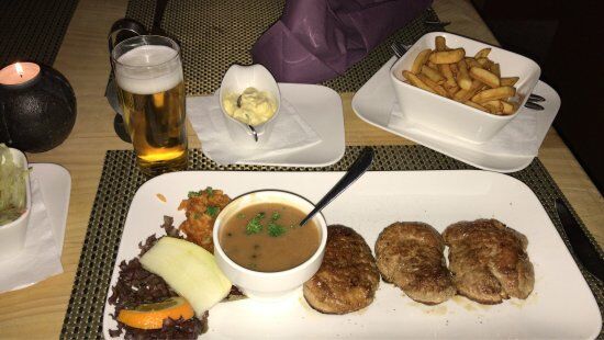Schnitzelbar