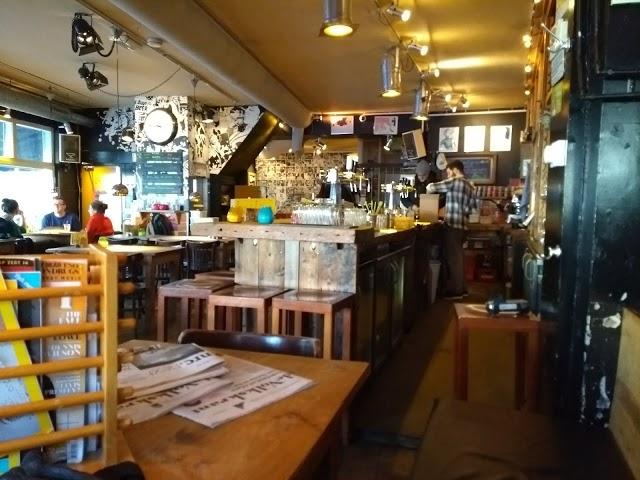 Café Tilt