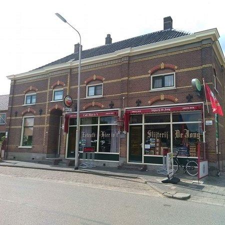 Eetcafe Hier is 't Maurik