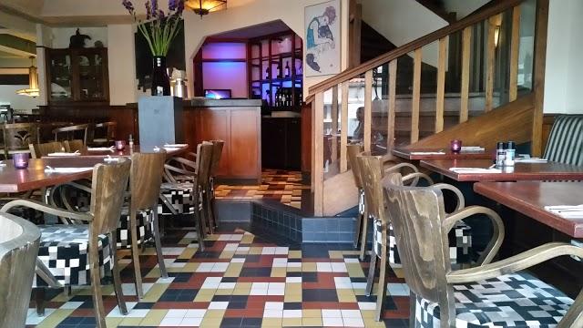 Cafe Neuf