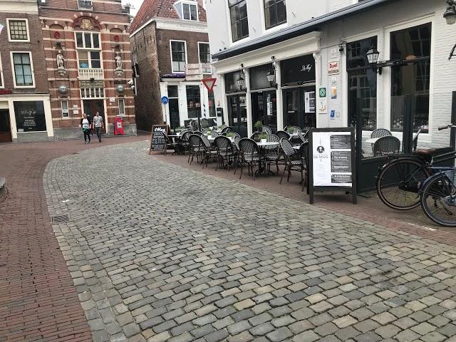 Cafe Restaurant De Mug
