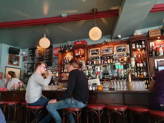 Cafe Thuys