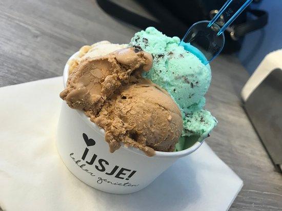 De IJsBar
