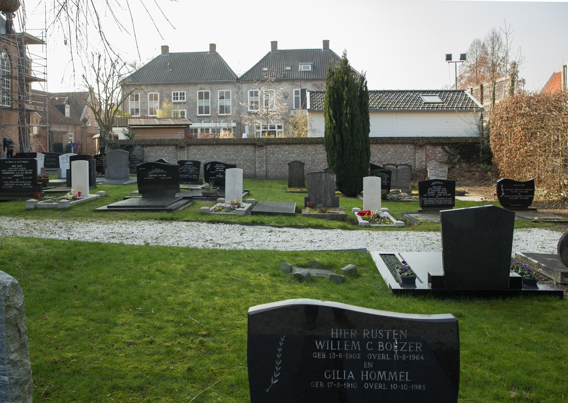 Protestands kerkhof Waspik