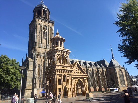 Grote of Lebuïnuskerk