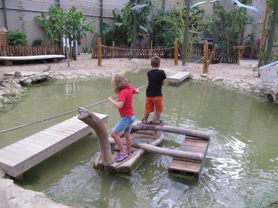 Berkenhof Tropical Zoo & Restaurant