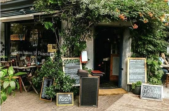 Restaurant District 5