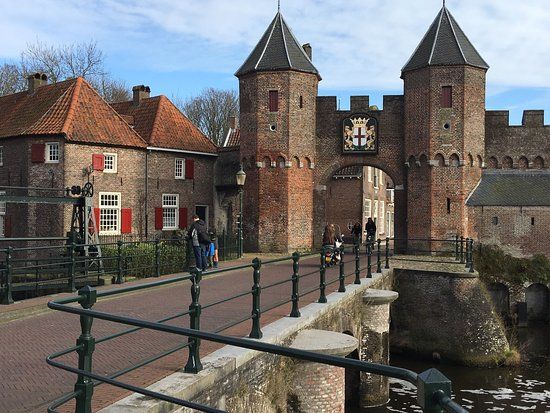 de Kamperbinnenpoort